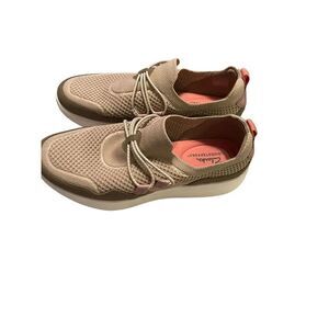 Clarks Womens Tan Taupe Combi Ezera Run Knit Upper Sneakers Shoes Size 8.5
